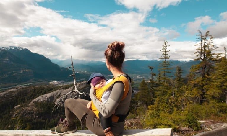 Breastfeeding Tips For Traveling With a Baby