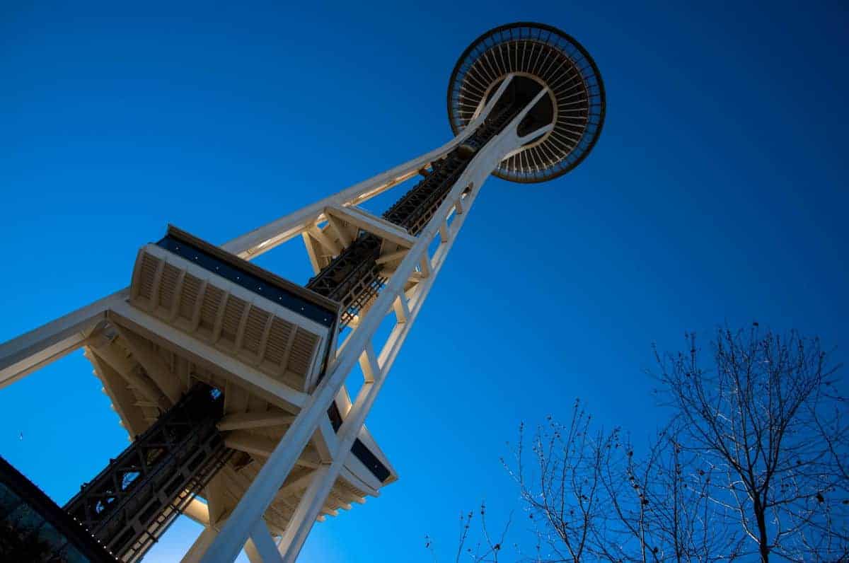 Using the Rule of Thirds to photograph the Seattle Space Needle.