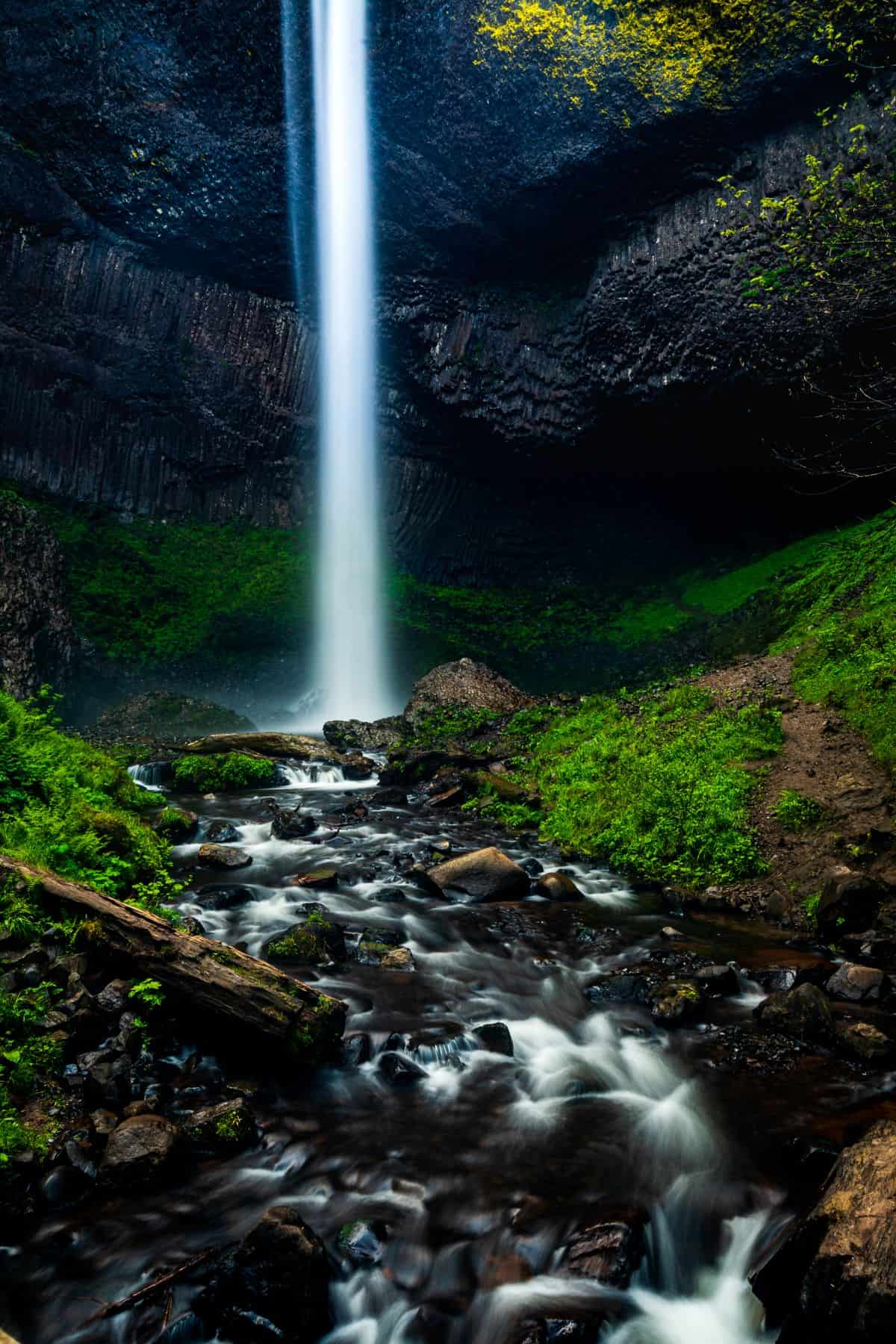 Latourell Falls is a must-photograph spot in Oregon.