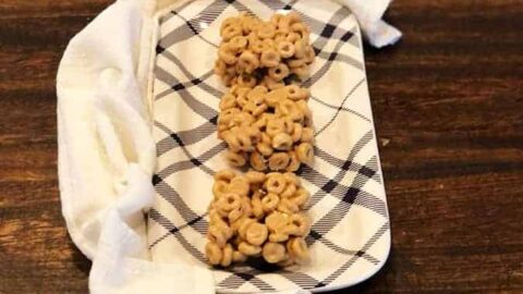 gluten free snack: peanut butter cheerio bars