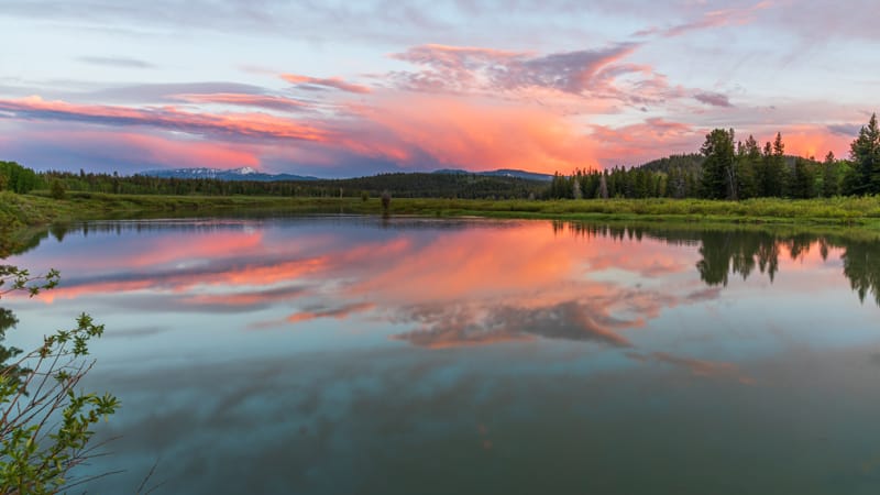 Oxbow Bend Snake River reflection at sunset in Grand Teton