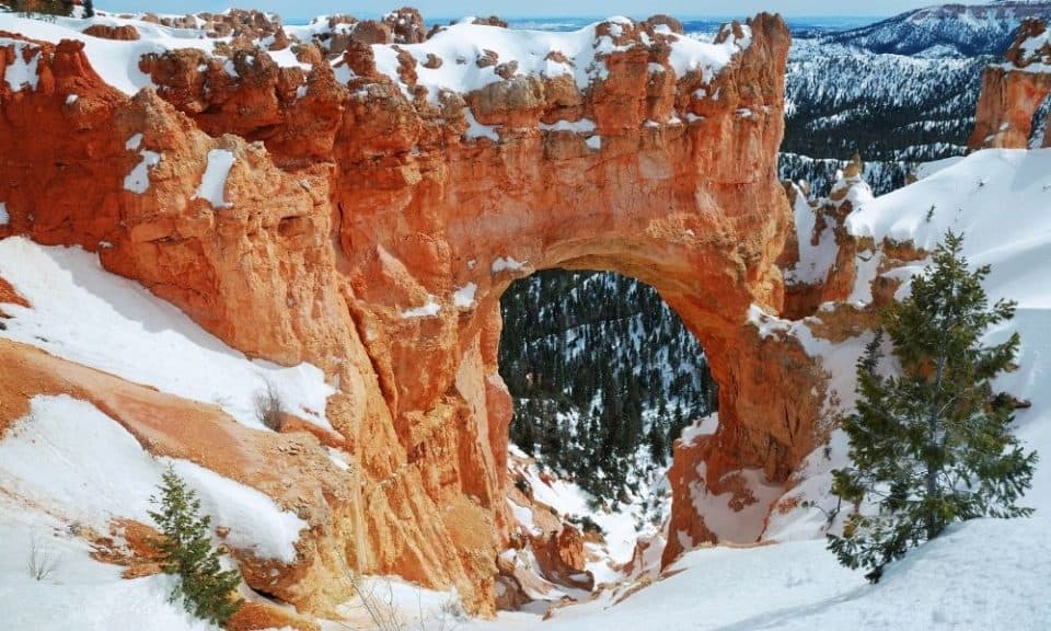 Natural Arch with snow at Bryce Canyon