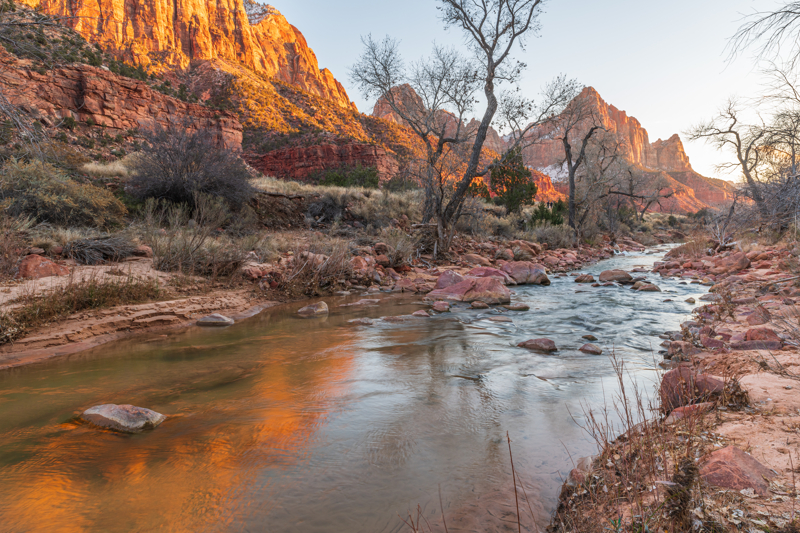 photographing the Virgin River and the Watchman at Zion in the winter