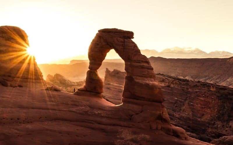 Arches sunrise spot Delicate Arch