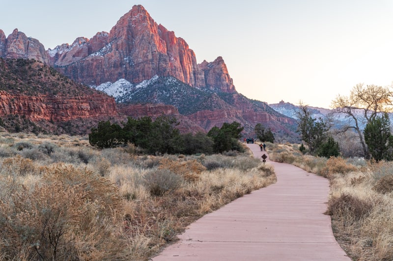 Pa'rus Trail at sunset at zion national park