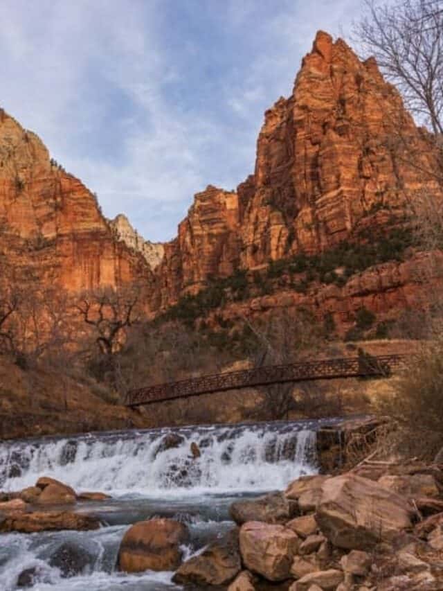 cropped-Three-patriarchs-waterfall-and-bridge-at-Zion-NP-Photo-Jeepers-800.jpg