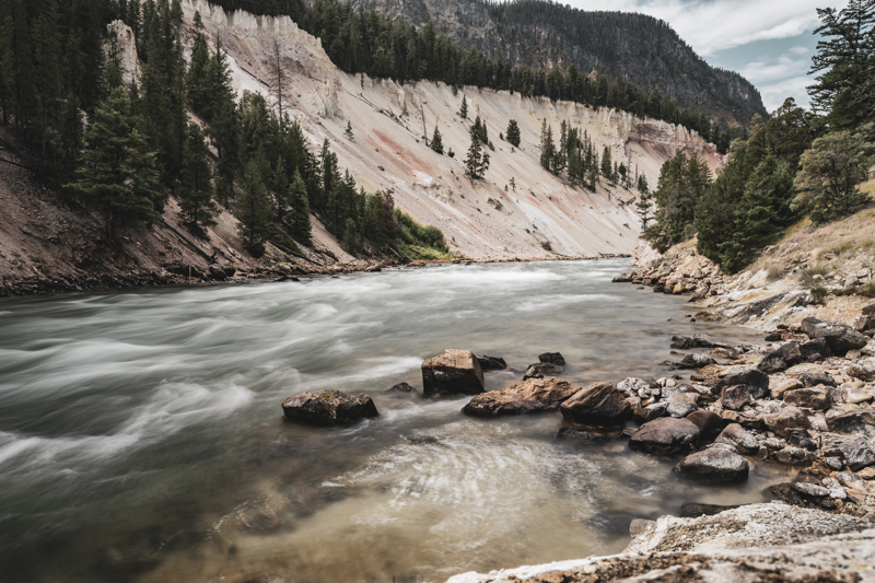 seven mile hole trail along the Yellowstone River