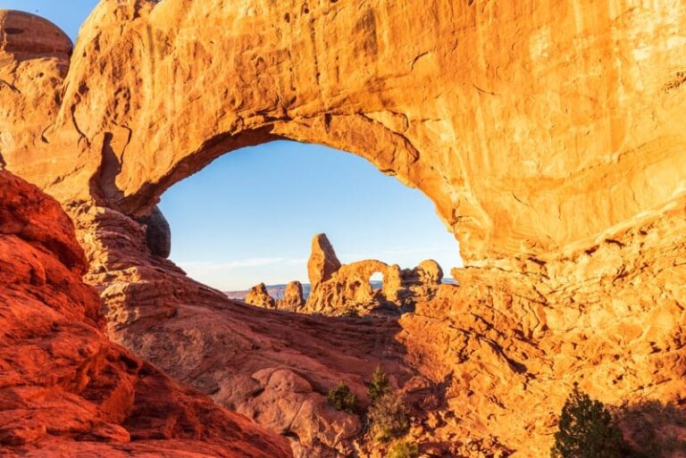 Travel Guide For Visiting Utah in November - PhotoJeepers