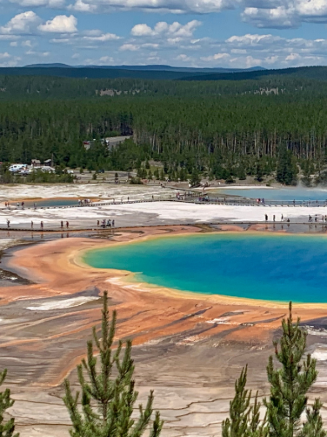 Old Faithful Area Day Hikes in Yellowstone National Park Story