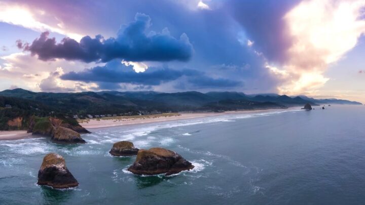 Image for Best Coastal Towns in Oregon for a Family Beach Vacation