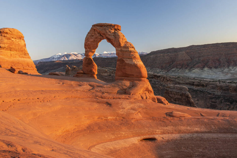 delicate arch bowl at sunset