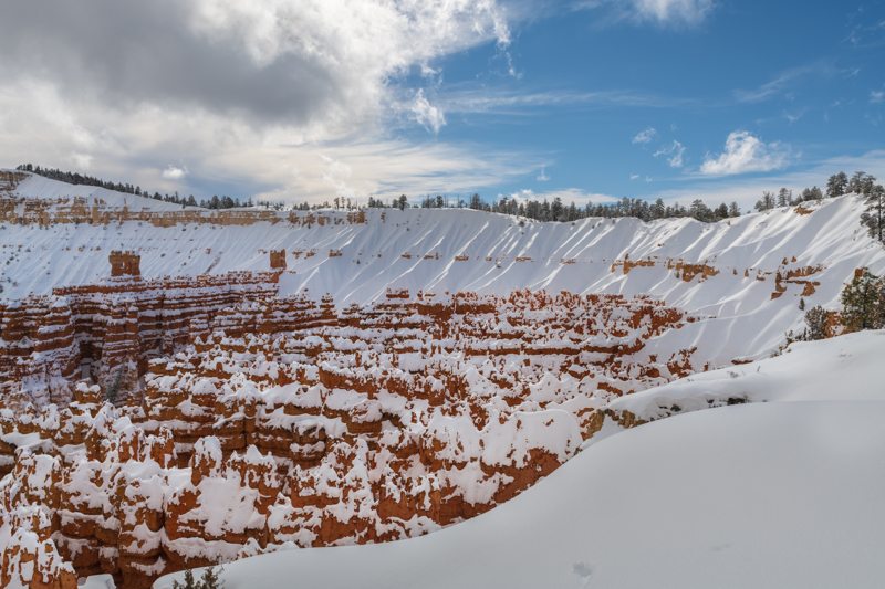Bryce Canyon amphitheater in the winter