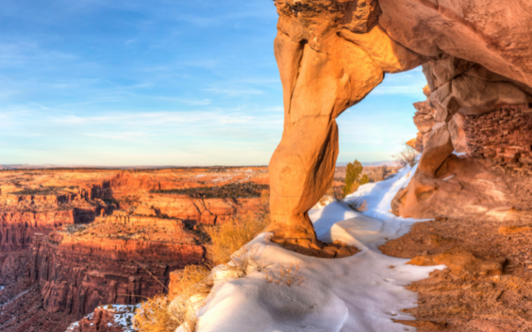 Canyonlands Winter Activities + Travel Guide