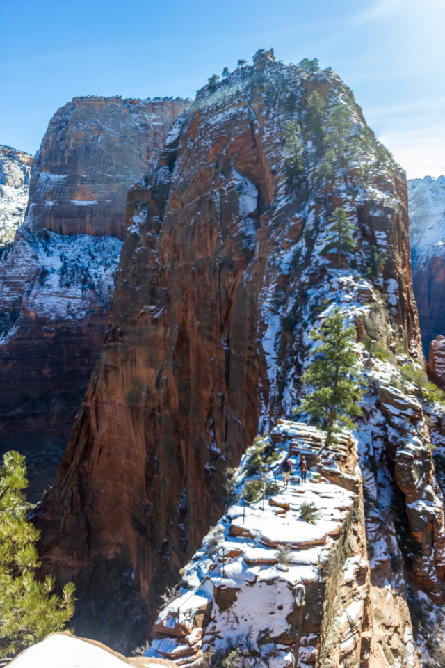 Angel's Landing trail with snow