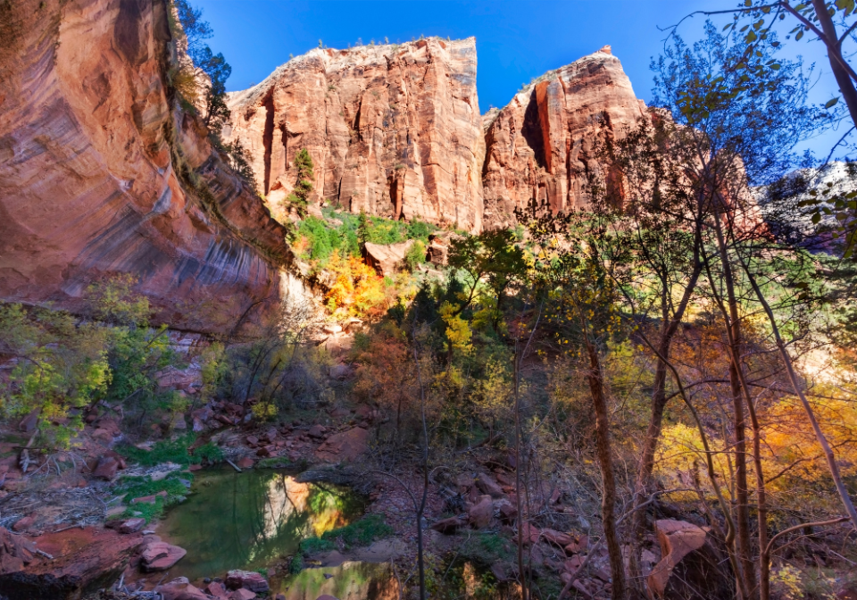 Emerald Pool hike in the fall at Zion