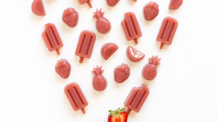 Image for Healthy Strawberry Gummies (Homemade Fruit Snacks)