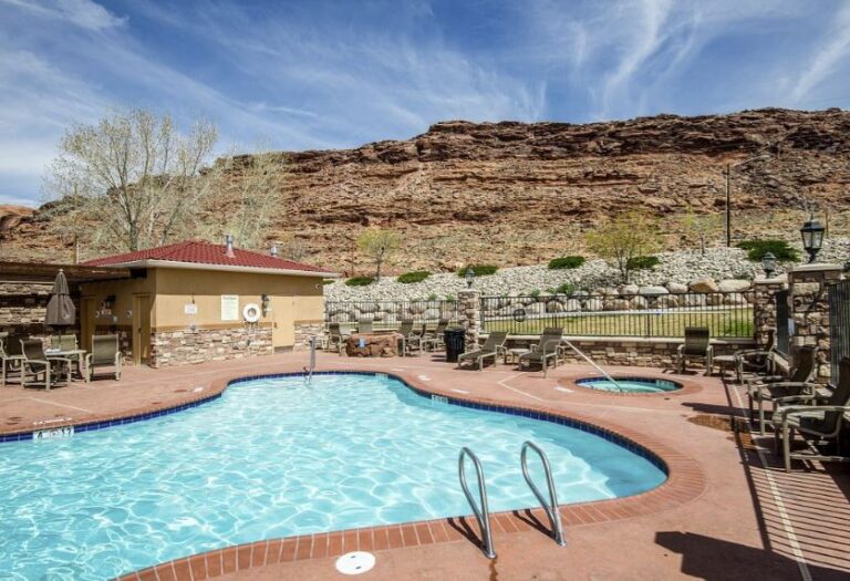 Hotels Near Arches and Canyonlands National Parks