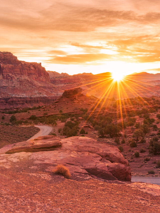 Plan a Capitol Reef Vacation in March Story