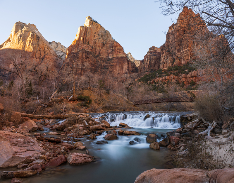 Three-patriarchs-bridge-and-river-at-Zion-National-Park-Photo-Jeepers